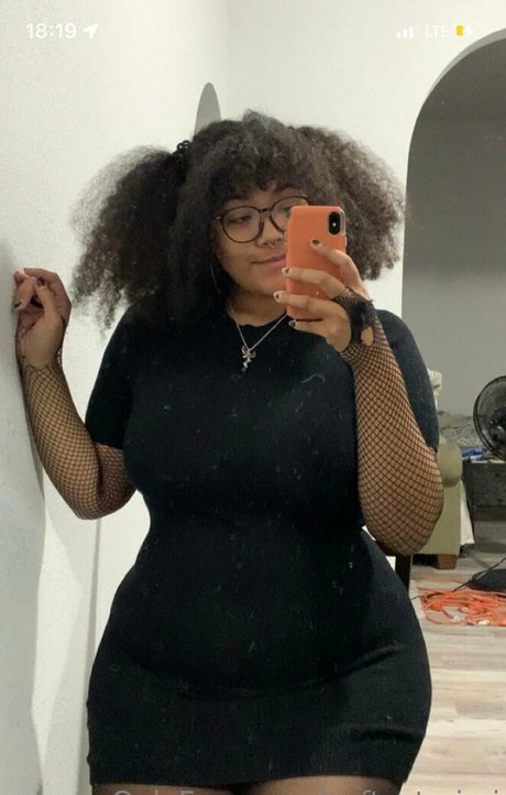 softestmimi exclusive model pictures