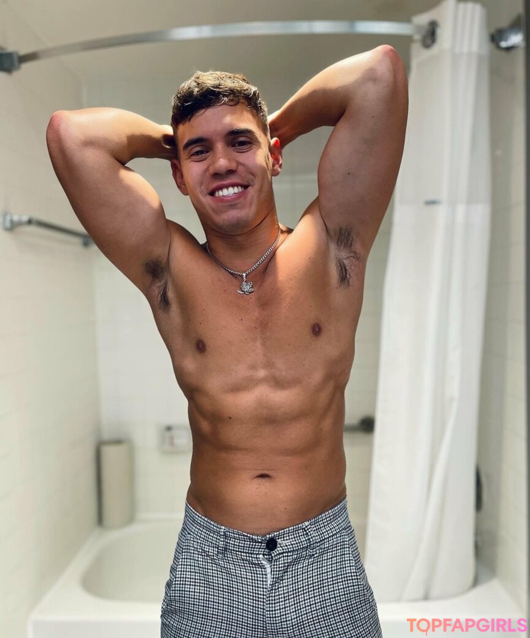 oliverhuntxxx model nude gallery