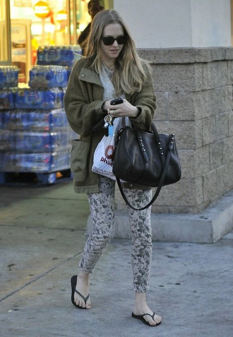 Amanda Seyfried star pornographic images