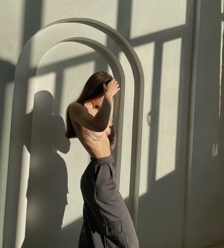 meow fit hot pornstar image