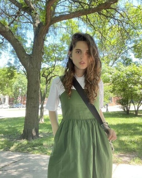 Helmet Girl profile image