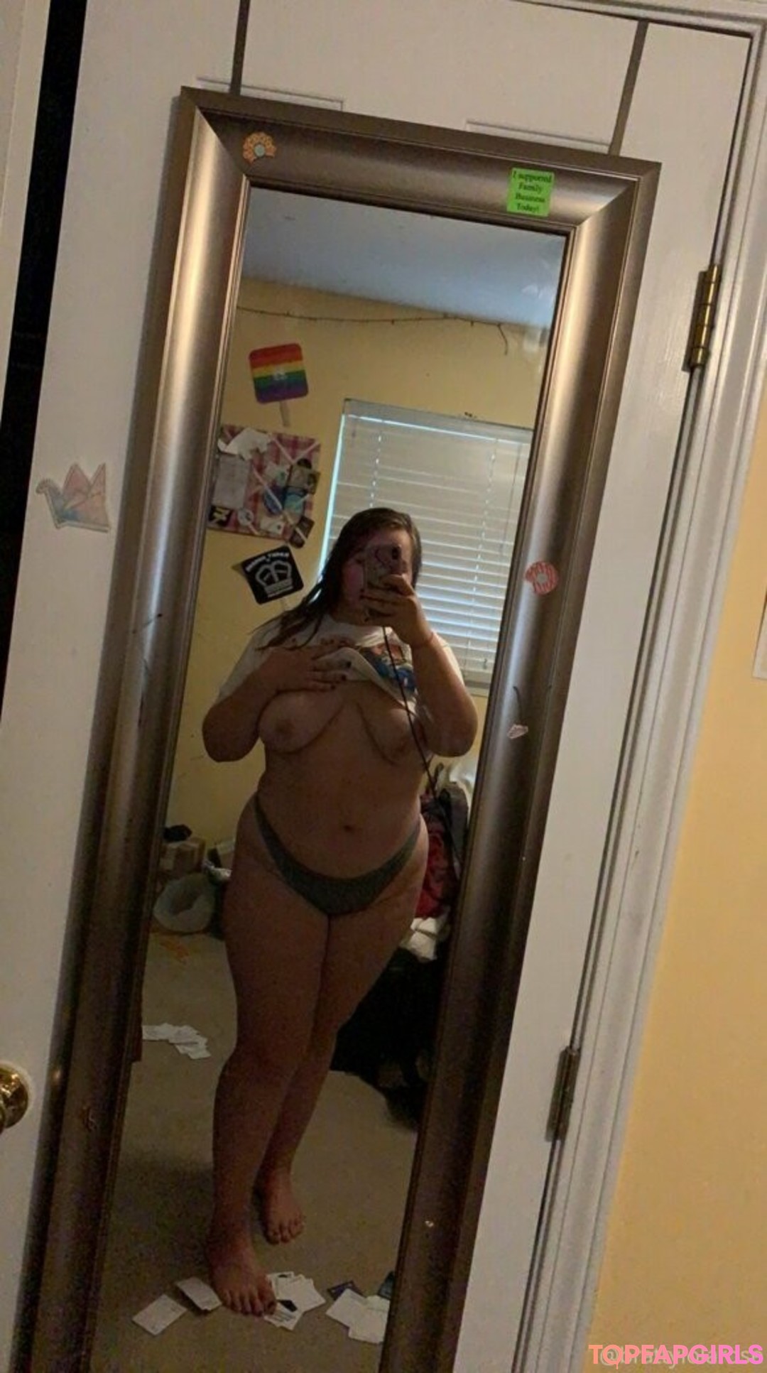 brattylolarose09 naked actress img