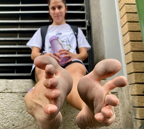 loseranayt free actress pic