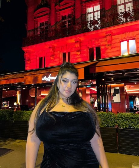 asian mature onlyfans beautiful pic