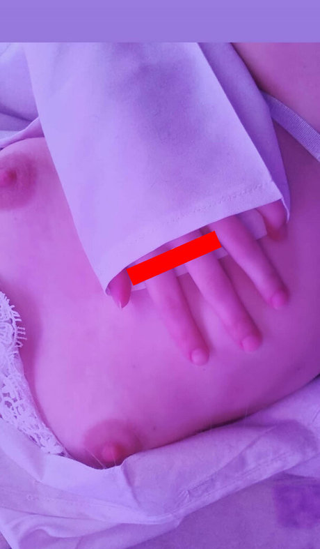 Soft Kotton nude model gallery