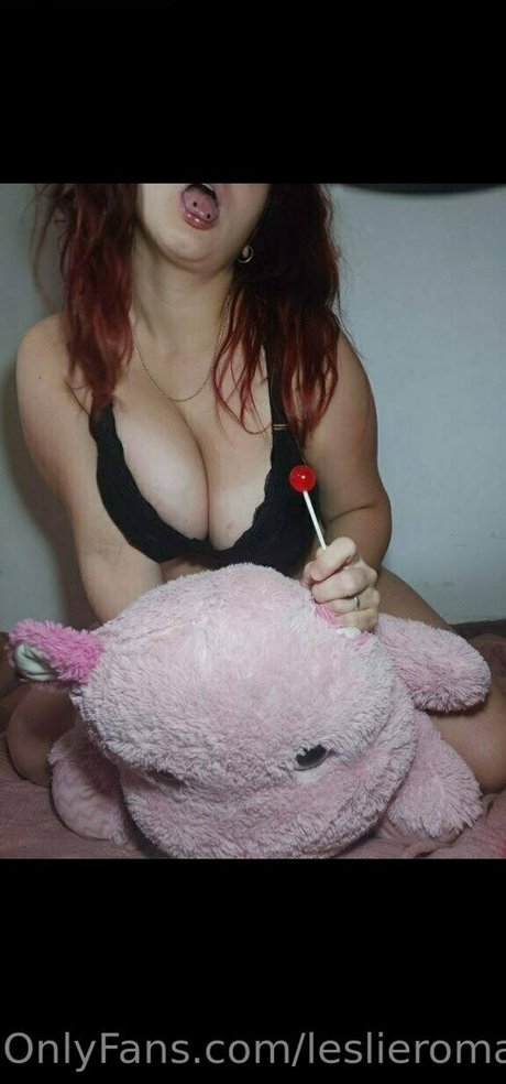 leslieroma nudes star photo