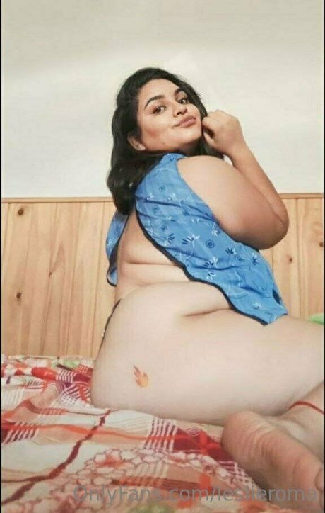 leslieroma sexy model pic