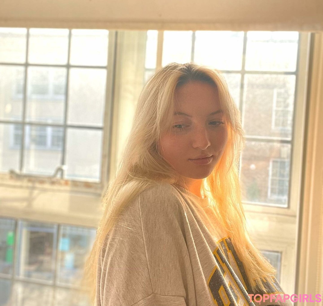 Shona Colson star free pics