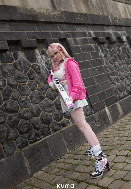 Kuma Kuma xxx actress pictures