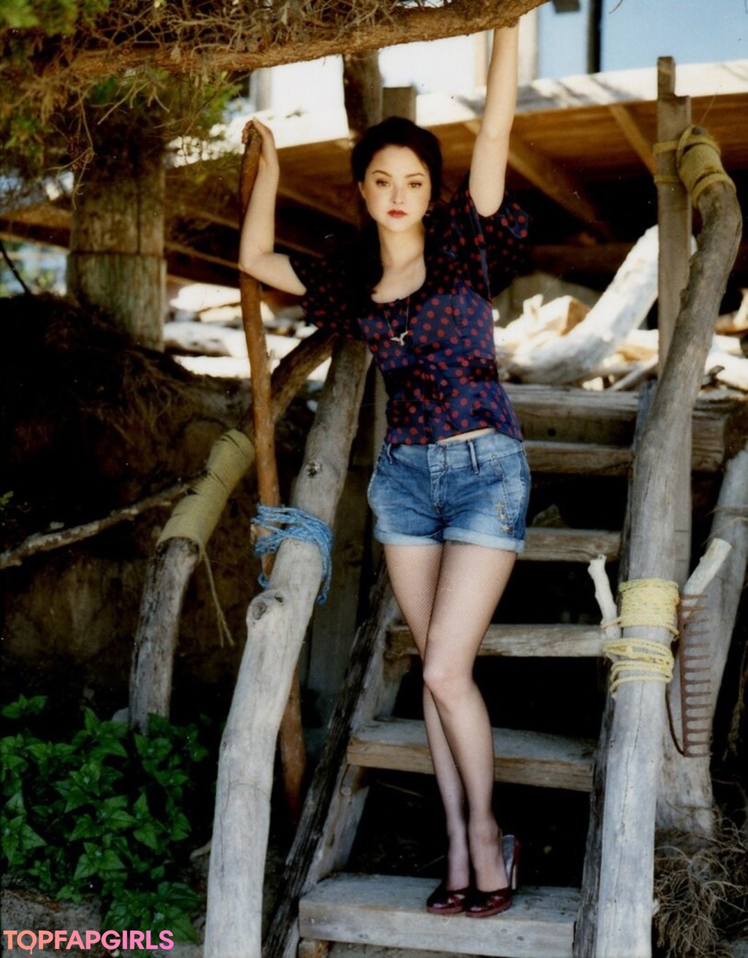 Devon Aoki beautiful model picture