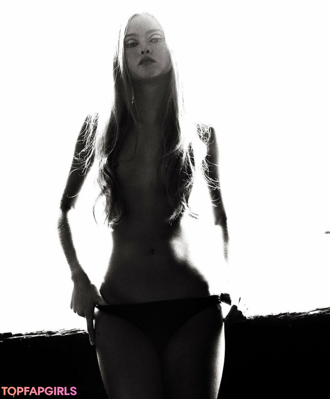 Devon Aoki art star photos
