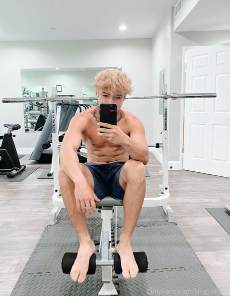 aedanvip model nice pic