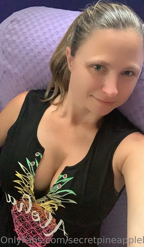 secretpineapplebabe high quality star pics