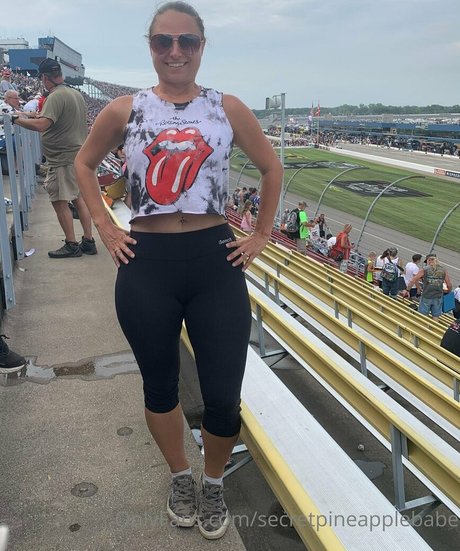 secretpineapplebabe star perfect photos