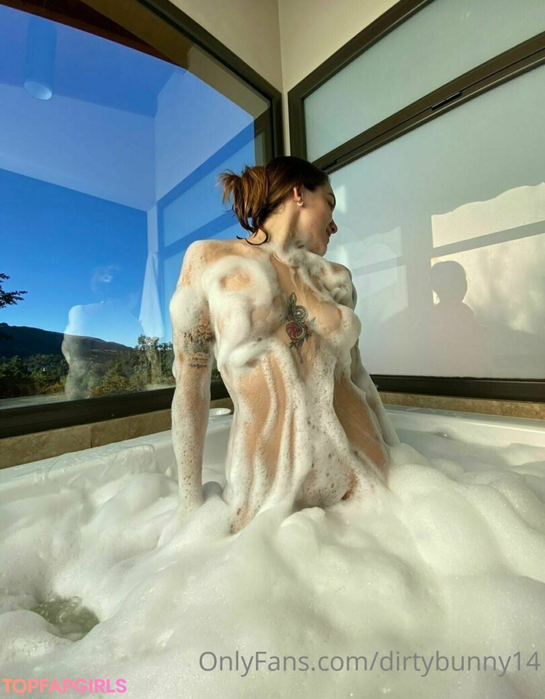 dirtybunny14 star top pic