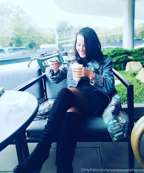 yourteacher01 perfect pornstar img