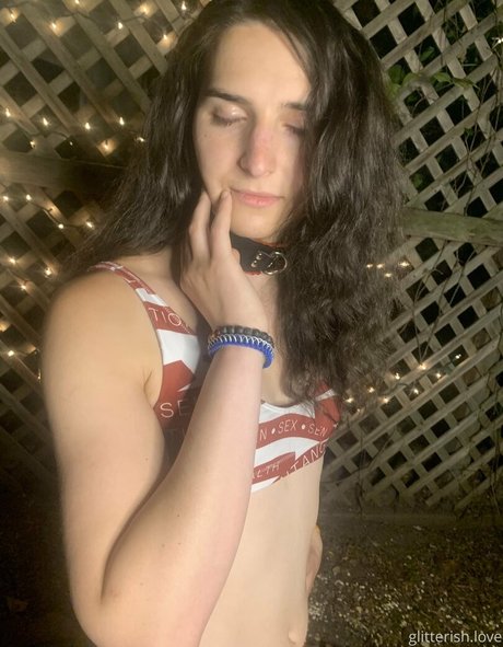 glitterishhh nudes model picture