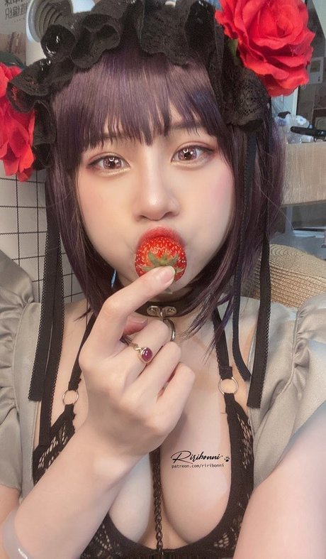 Riribonni model art photo