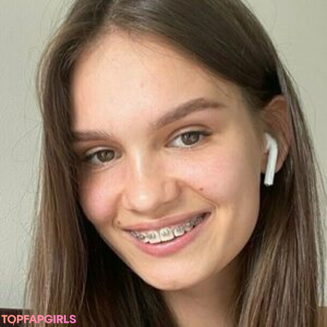 Anastasia Bella exclusive pornstar pics