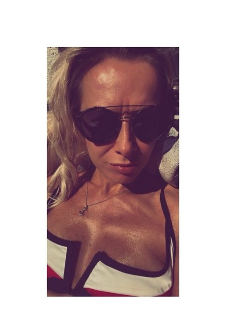 loveislove01 perfect actress photo