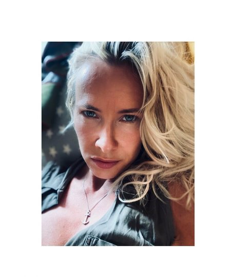 loveislove01 pornstar sexy photo