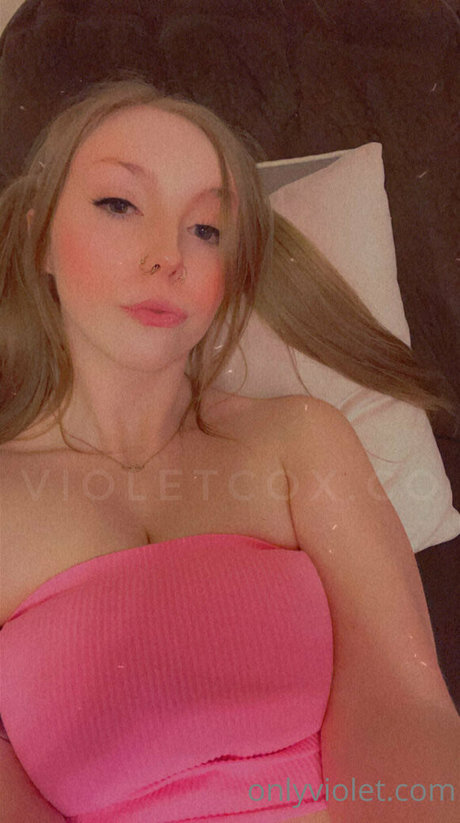 hottest midget onlyfans adult photo