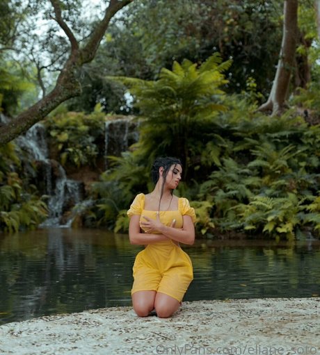 Eliane Soto model perfect image