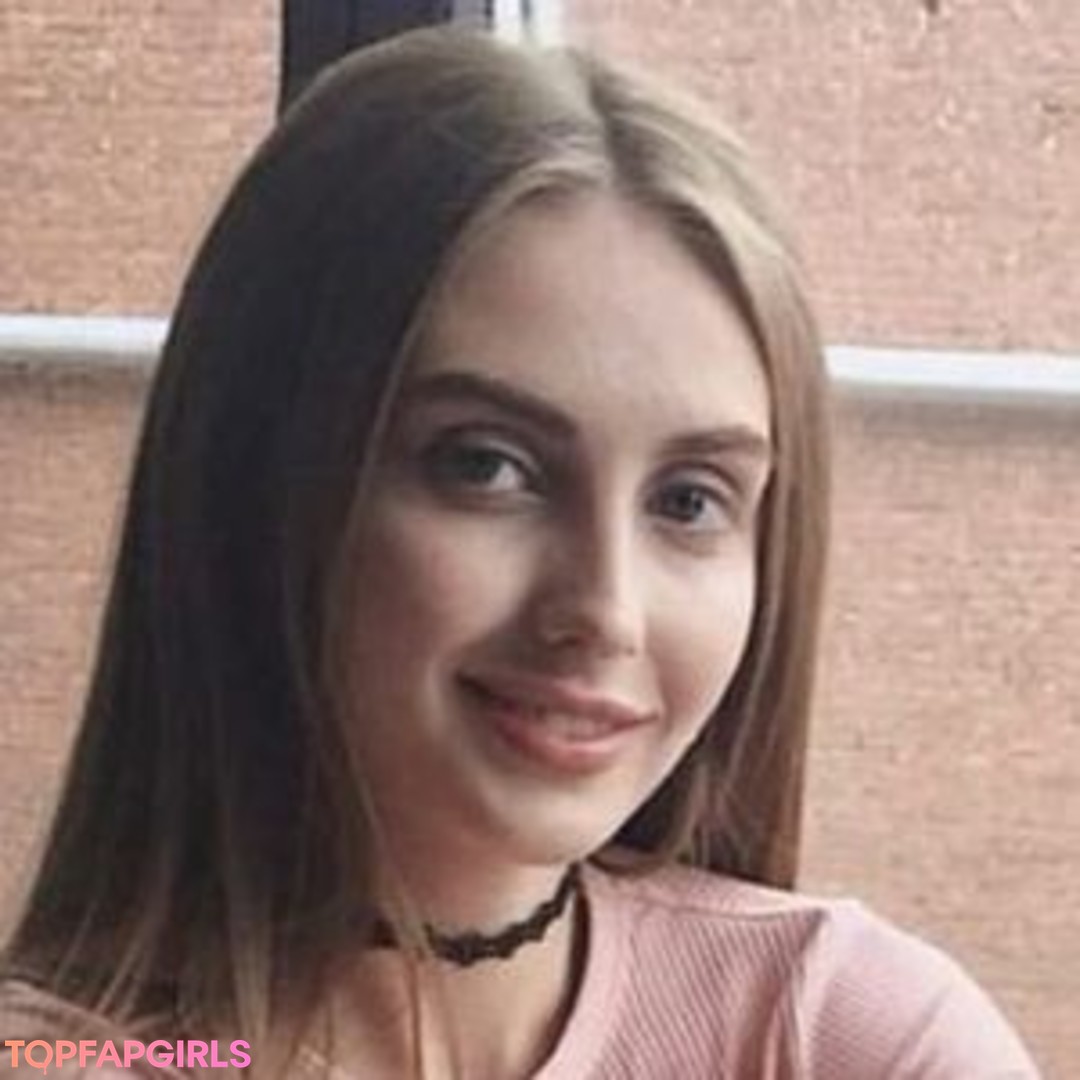 Lena Reif exclusive model img