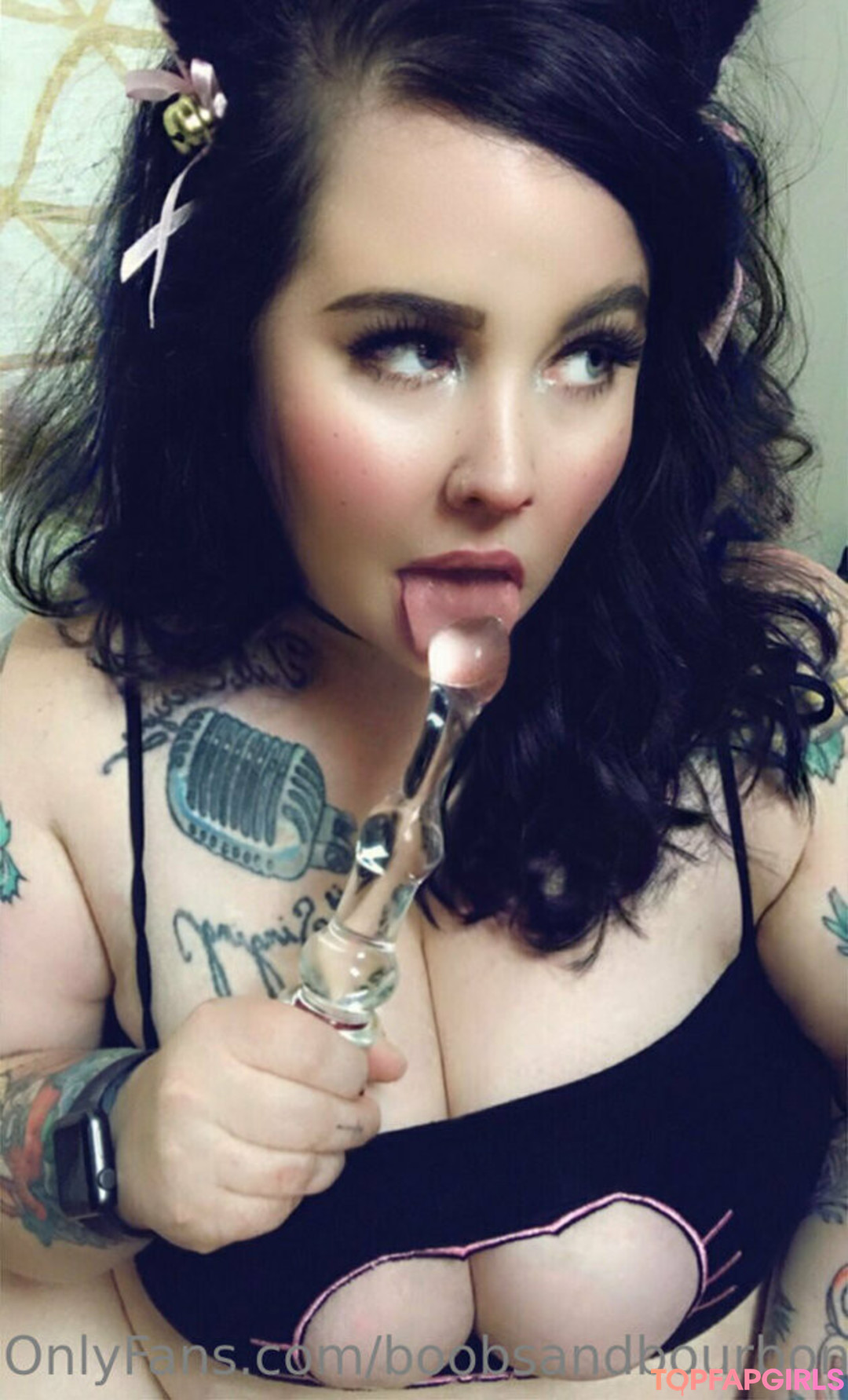 boobsandbourbonfree nice model images