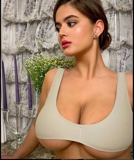 latina maid onlyfans pornos image