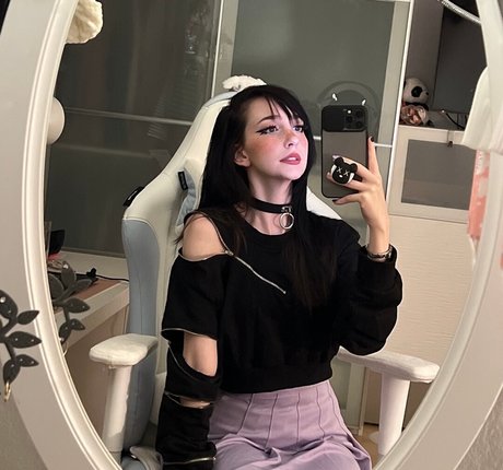 Nananightray model top photos