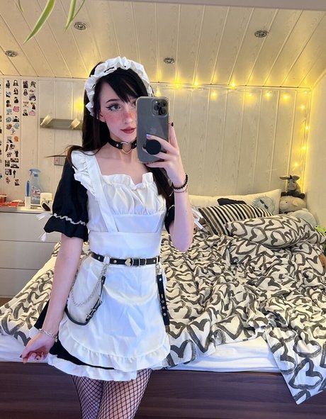 Nananightray model hot photo