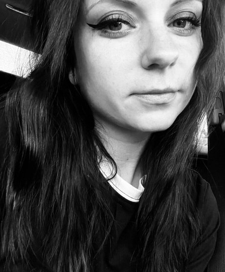 blonde cougar onlyfans pornographic pics