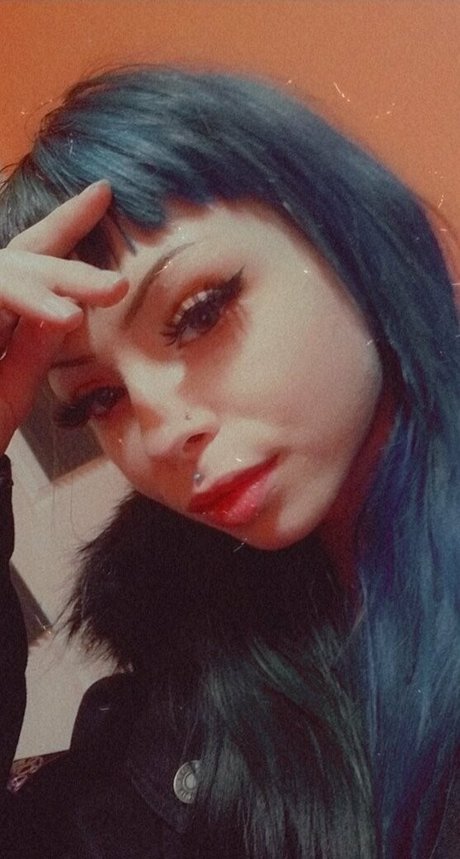 battydoll pornstar hot pics