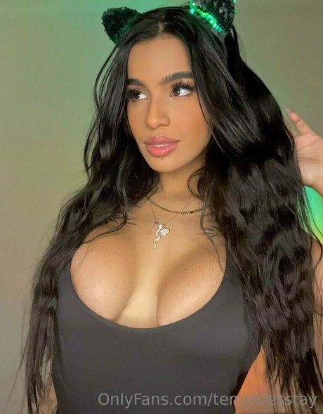 temptresstay star exclusive images