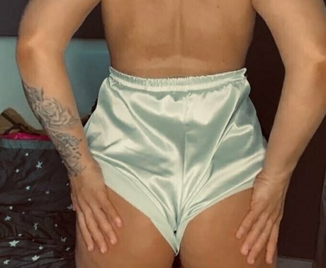 hotwifeliza pornstar top gallery