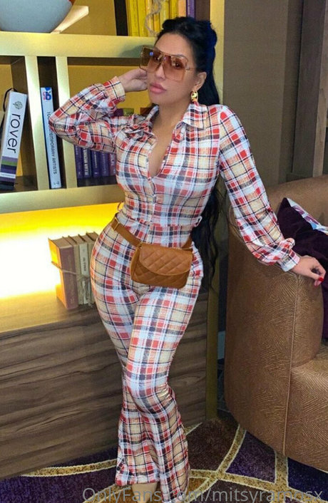 mitsyramosx high quality model image