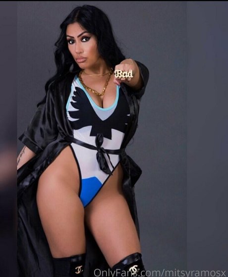 tiny onlyfans beautiful naked picture