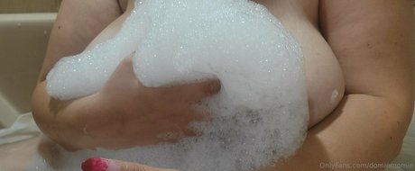 domiemomie nude star pic