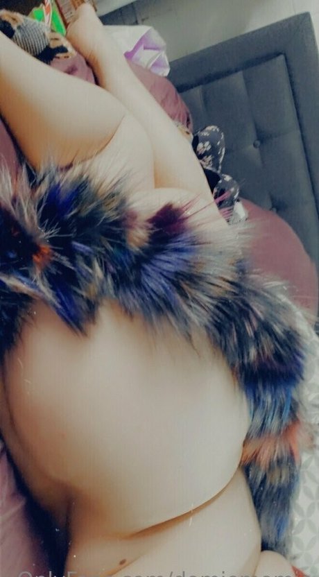 domiemomie model pretty image