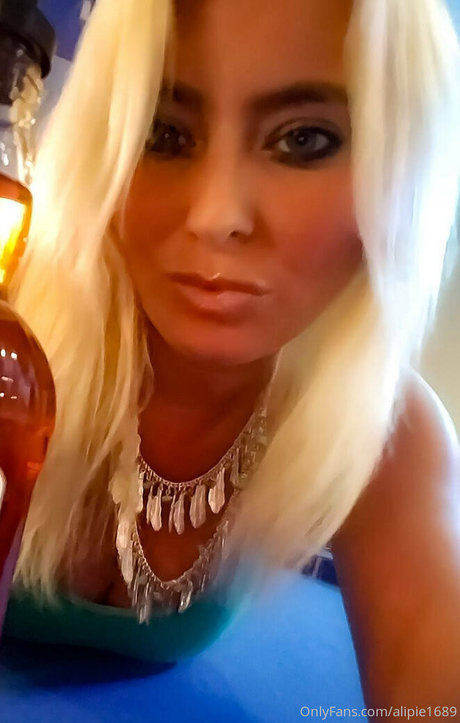 alipie1689 nude actress image