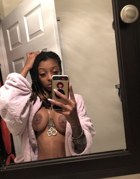 ebony ssbbw onlyfans beautiful nude photo