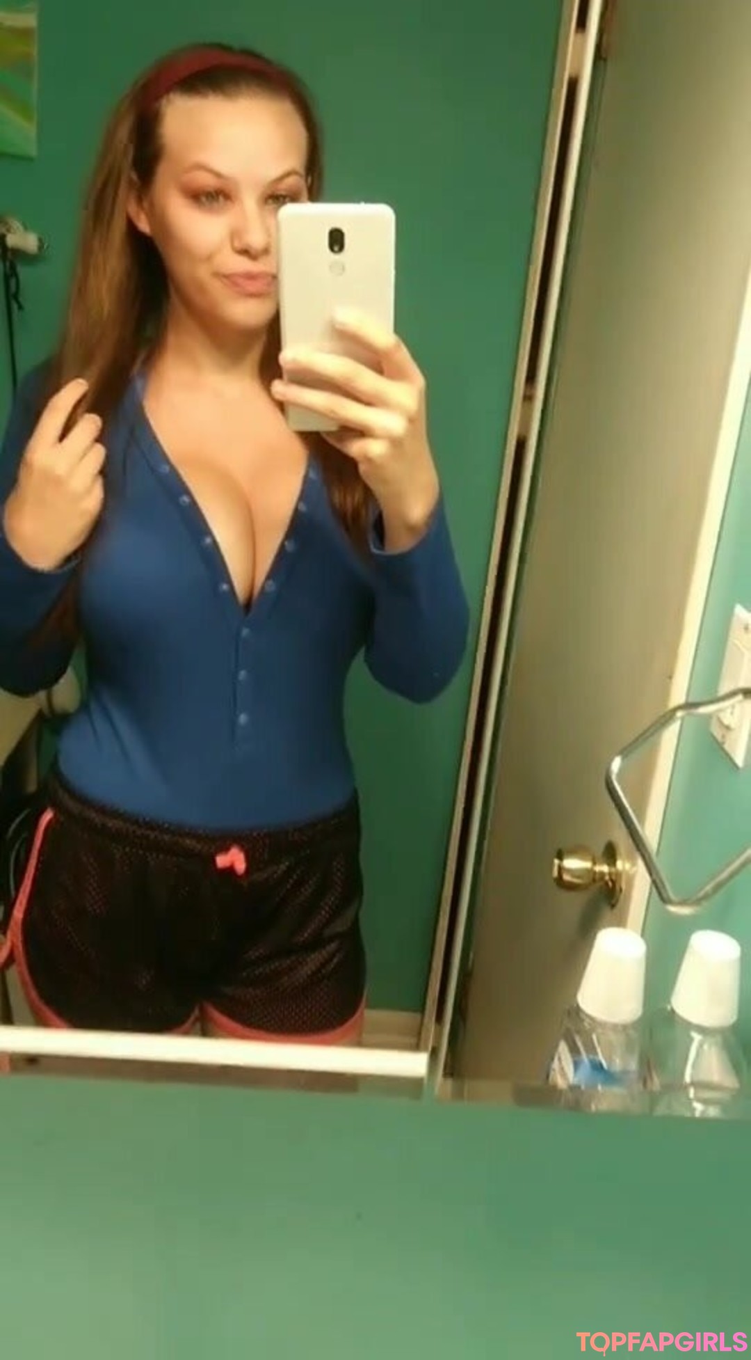 Snowbunny2299 star top pics