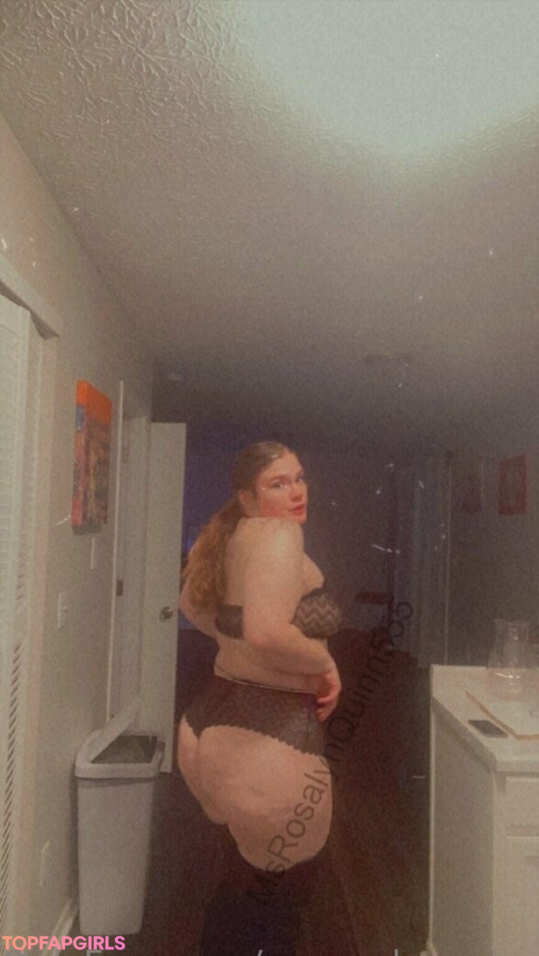 msrosalynquinn555 star xxx photo