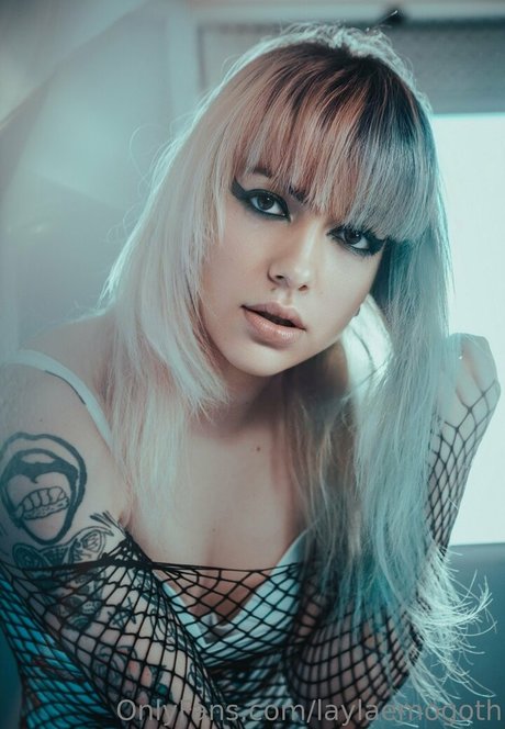 laylaemogoth model hd pics