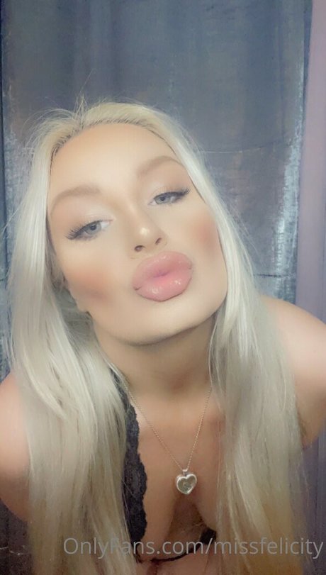 missfelicity erotic actress pictures