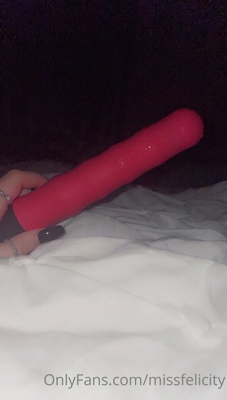 naked milf onlyfans free img