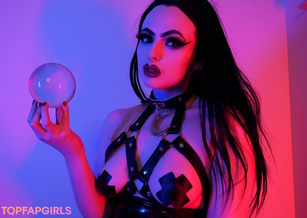 Empress Poison pornstar beautiful picture