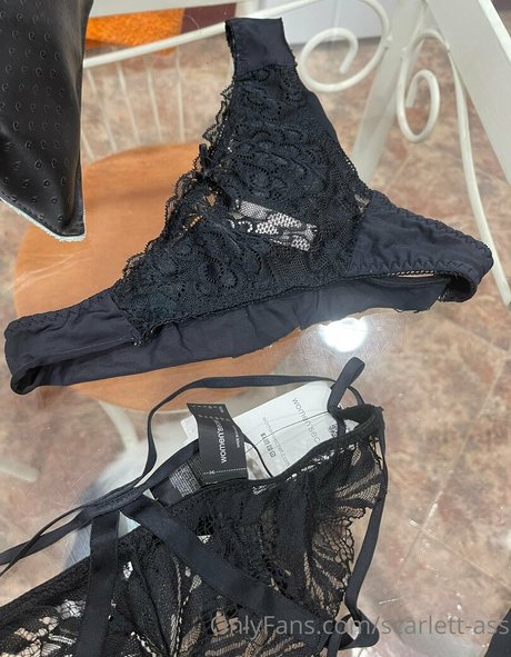 scarlett ass art model picture