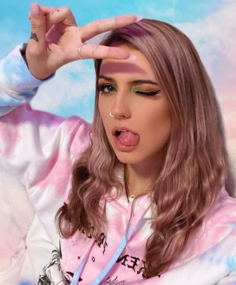 SophieSommers art actress image